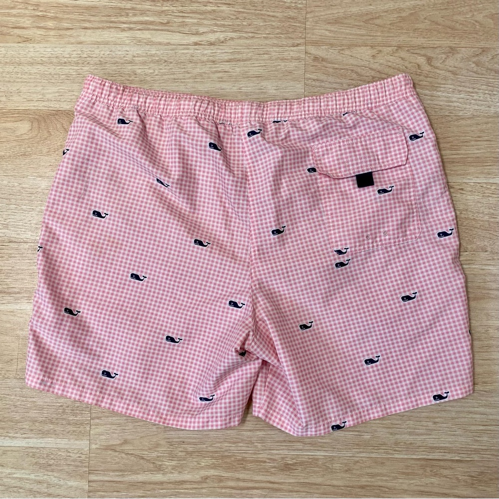 Vineyard Vines Swim Trunks Men’s Large Pink Checkered Whale Lined Shorts - Picture 9 of 9